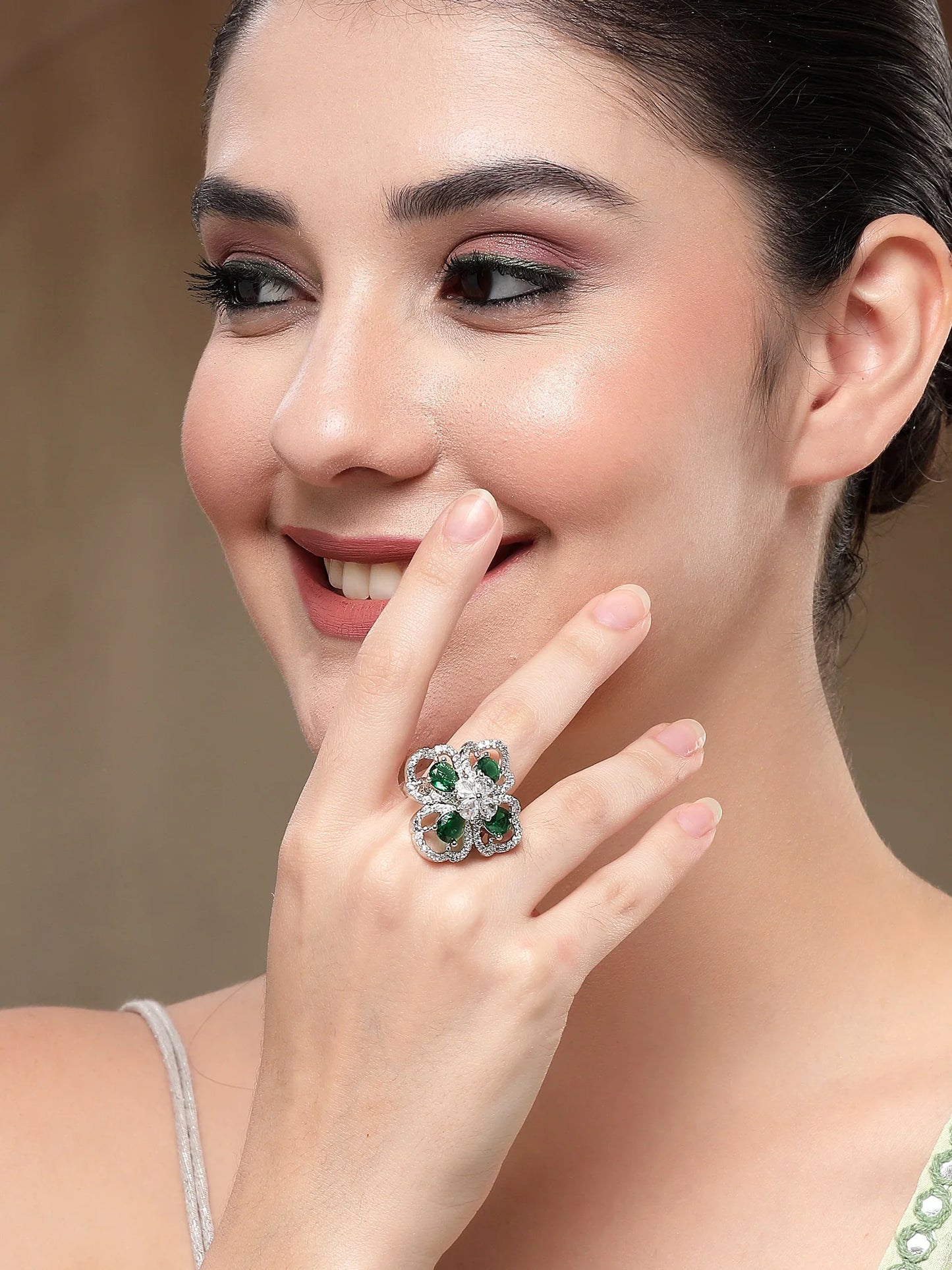 Luxury & Aesthetic green Floral Design Adjustable Finger Ring