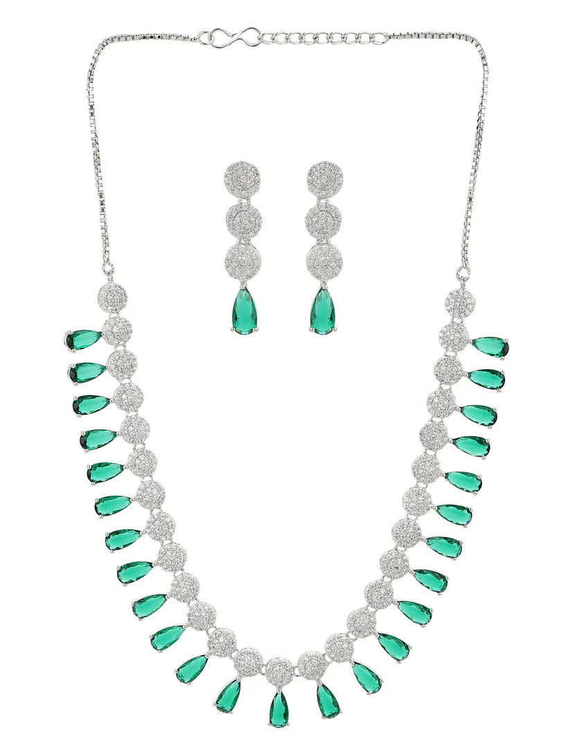 Luxury & Fashionable Silver Necklace Set