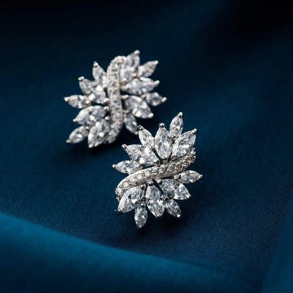 Beautiful & Fashionable Crystal Studded Party Necklace Set